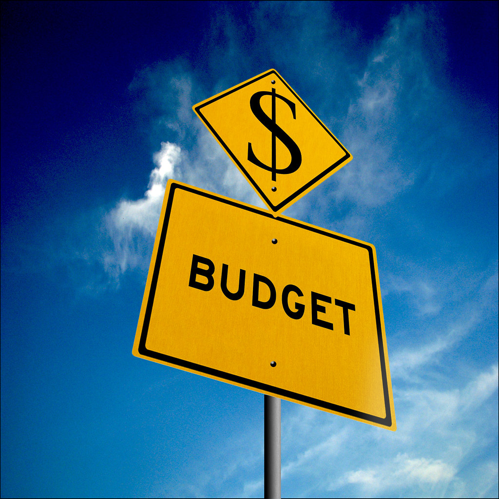 - Établir un budget réaliste et équilibré pour une meilleure gestion financière