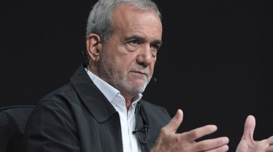 Iran : le candidat réformateur Massoud Pezeshkian élu président
          Massoud Pezeshkian, candidat progressiste à la présidentielle iranienne, a remporté l'élection avec 53% des voix. La promesse d'un vent nouveau pour les Iraniens.